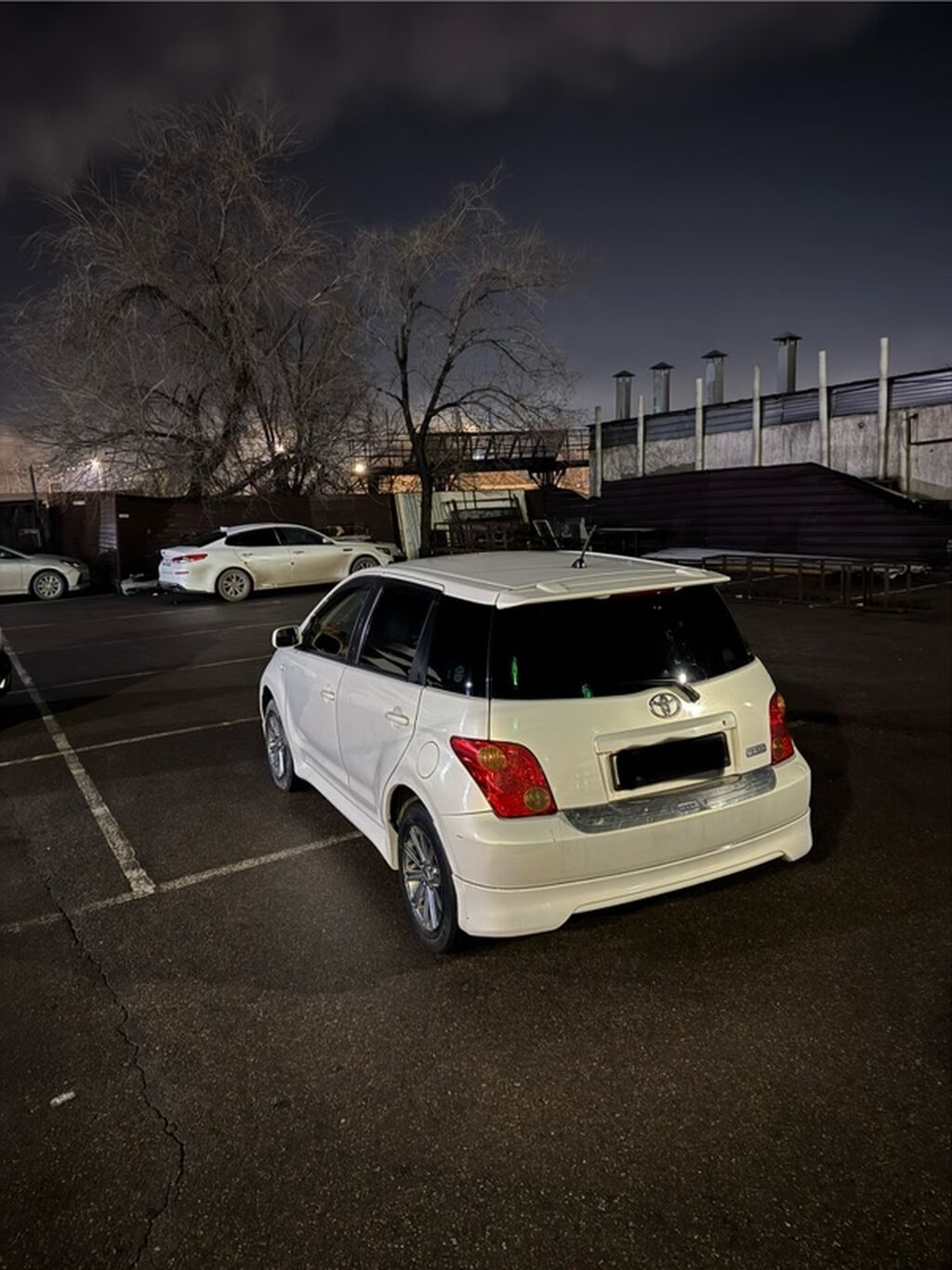 Toyota Ist: 2003 г., 1.3 л, Автомат, Бензин, Хэтчбэк: фото 6