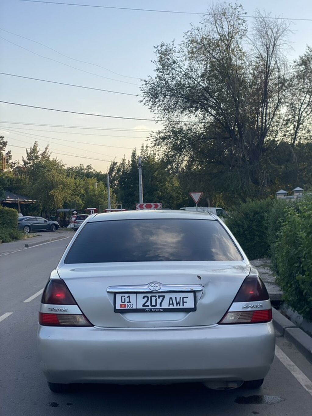 Toyota Mark II: 2002 г., 2 л, Автомат, Бензин, Седан: фото 3