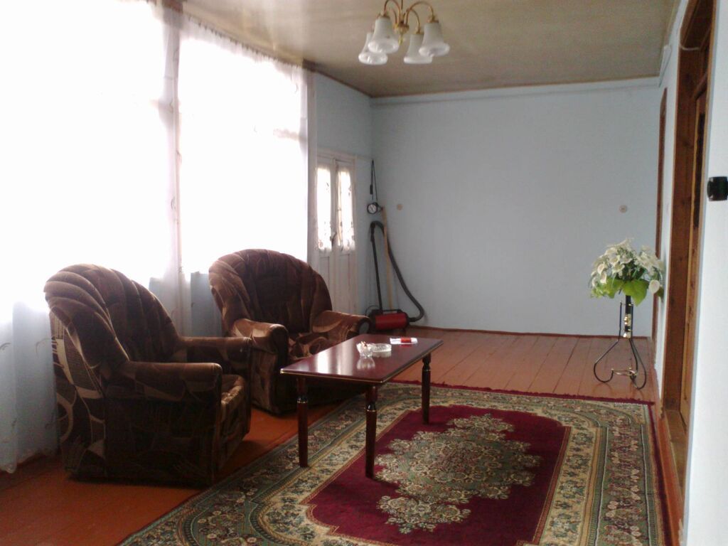 4 otaqlı, 71 kv. m, Təmirsiz