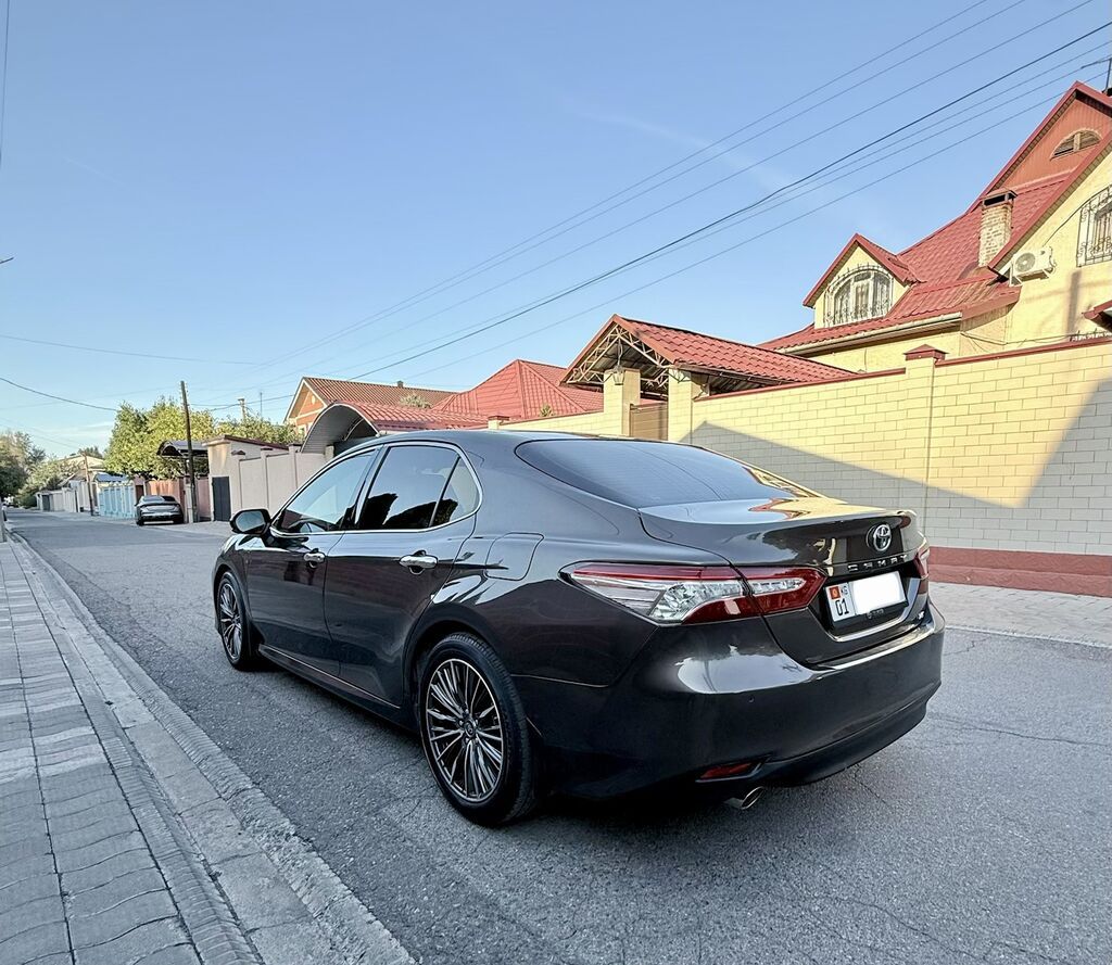 Toyota Camry: 2018 г., 3.5 л, Автомат, Бензин, Седан: фото 5