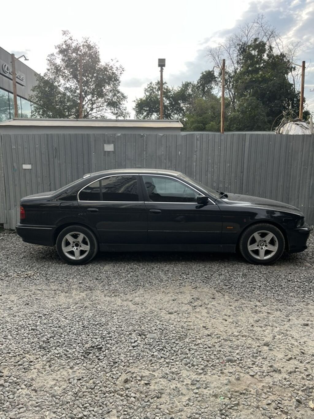 BMW 5 series: 1996 г., 2.5 л, Механика, Бензин, Седан: фото 2