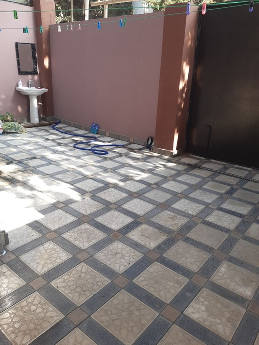 Bakı, Qaraçuxur qəs., 4 otaqlı, Köhnə tikili, 100 kv. m