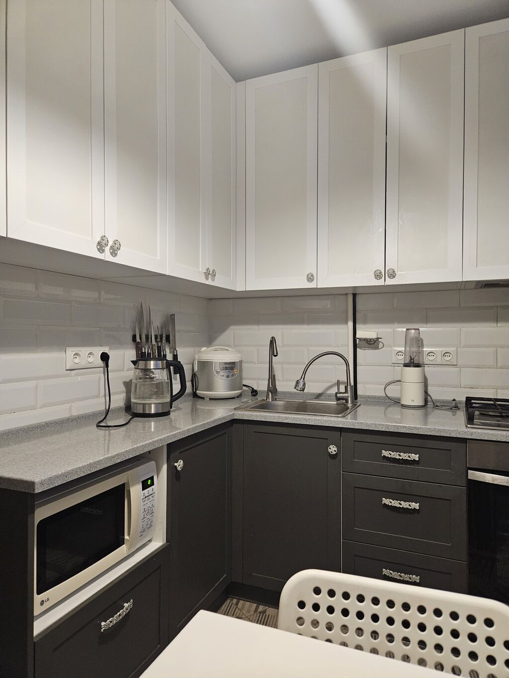 3 комнаты, 78 м², 10 мкр Индивидуалка, 3 этаж, Дизайнерский ремонт: фото 4