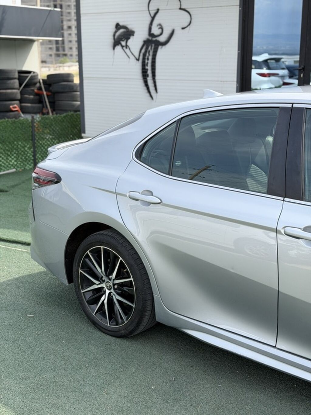 Toyota Camry: 2021 г., 2.5 л, Автомат, Бензин, Седан: фото 4