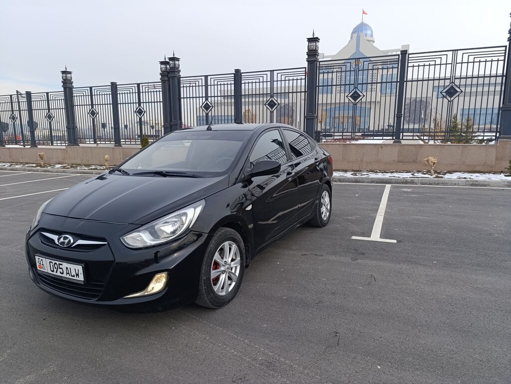 Hyundai Solaris: 2011 г., 1.4 л, Автомат, Бензин, Седан: фото 7