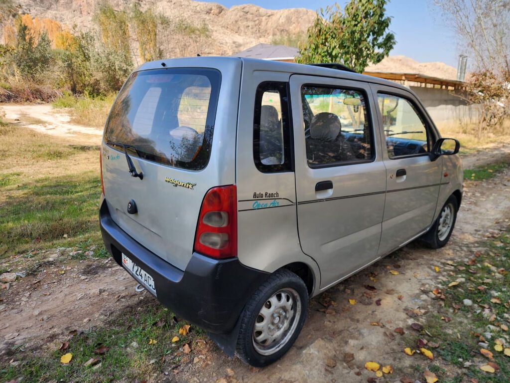 Suzuki Wagon R+: 2003 г., 1.3 л, Механика, Бензин: фото 6