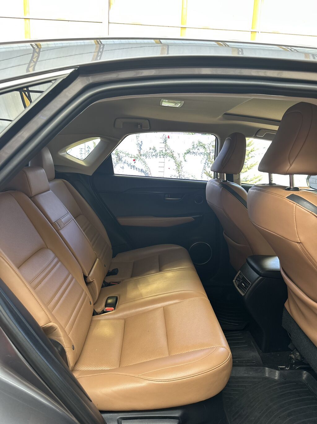Lexus NX: 2015 г., 2 л, Автомат, Бензин, Кроссовер: фото 6
