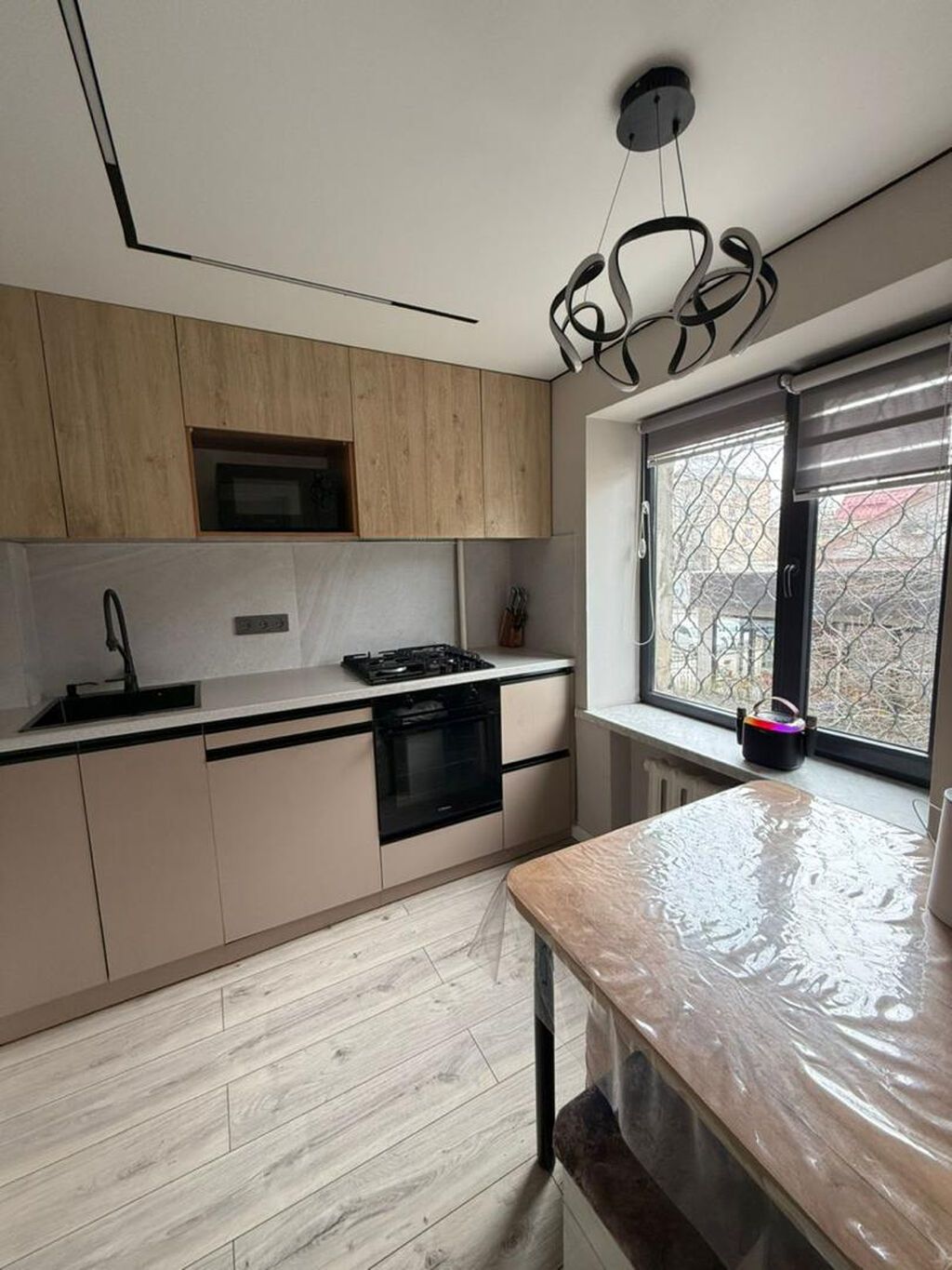3 комнаты, 54 м², Бишкек Парк ТРЦ Хрущевка, 2 этаж, Евроремонт: фото 2
