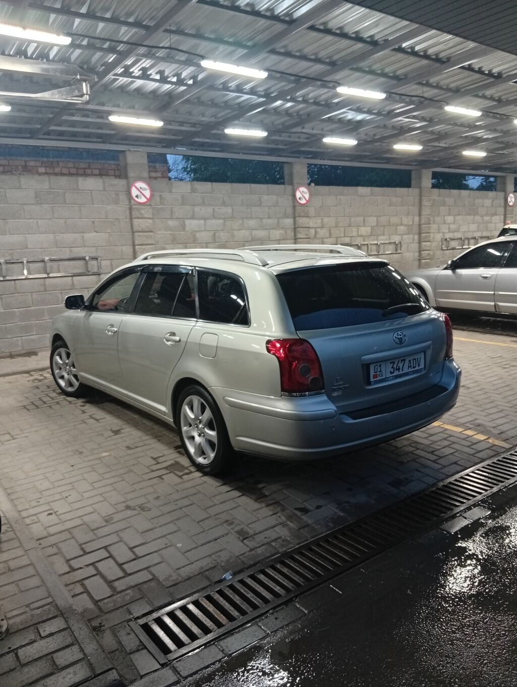 Toyota Avensis: 2007 г., 2.4 л, Автомат, Бензин, Универсал — фото 4