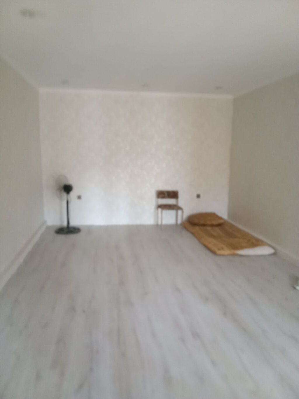 Ağdaş, 192 kv. m, 4 otaqlı, İşıq, Kanalizasiya, Kombi