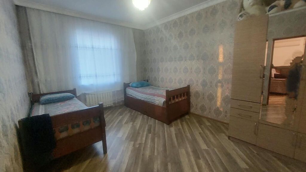4 otaqlı, 100 kv. m, Kredit yoxdur, Orta təmir