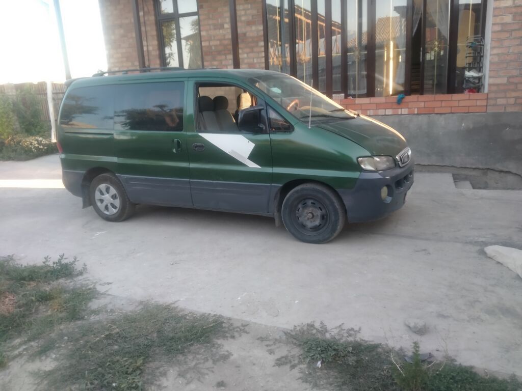 Hyundai Grand Starex: 1999 г., 2.5 л, Механика, Дизель, Минивэн: фото 4
