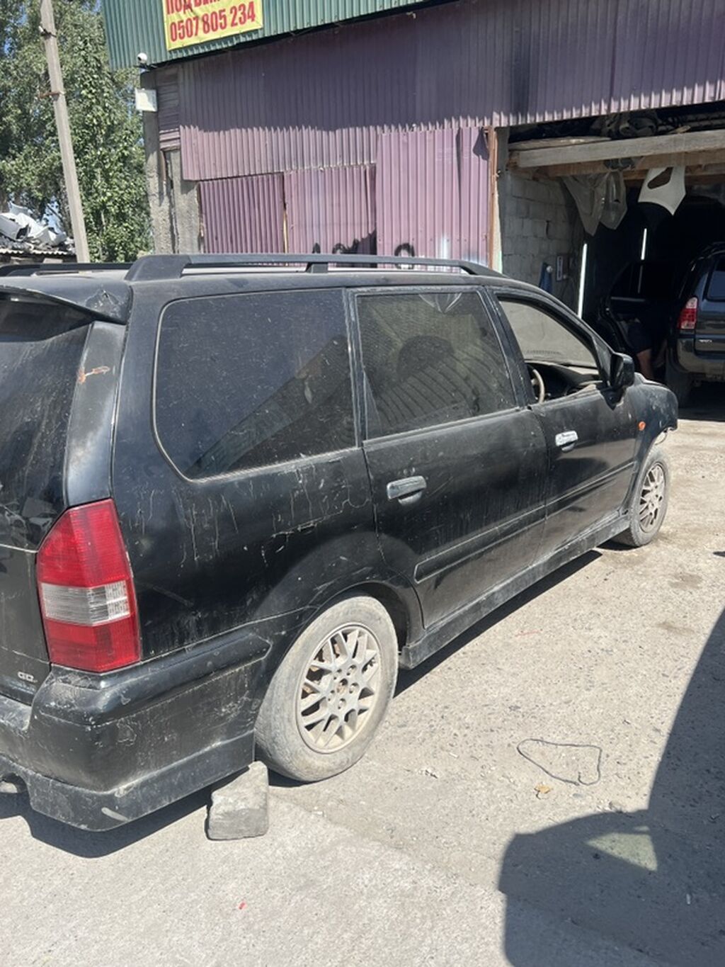 Mitsubishi Grandis: 1999 г., Бензин, Минивэн: фото 2
