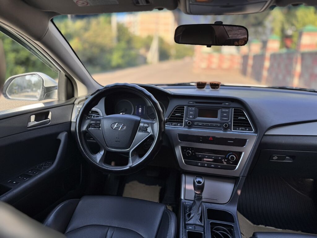 Hyundai Sonata: 2017 г., 2 л, Автомат, Газ, Седан: фото 8