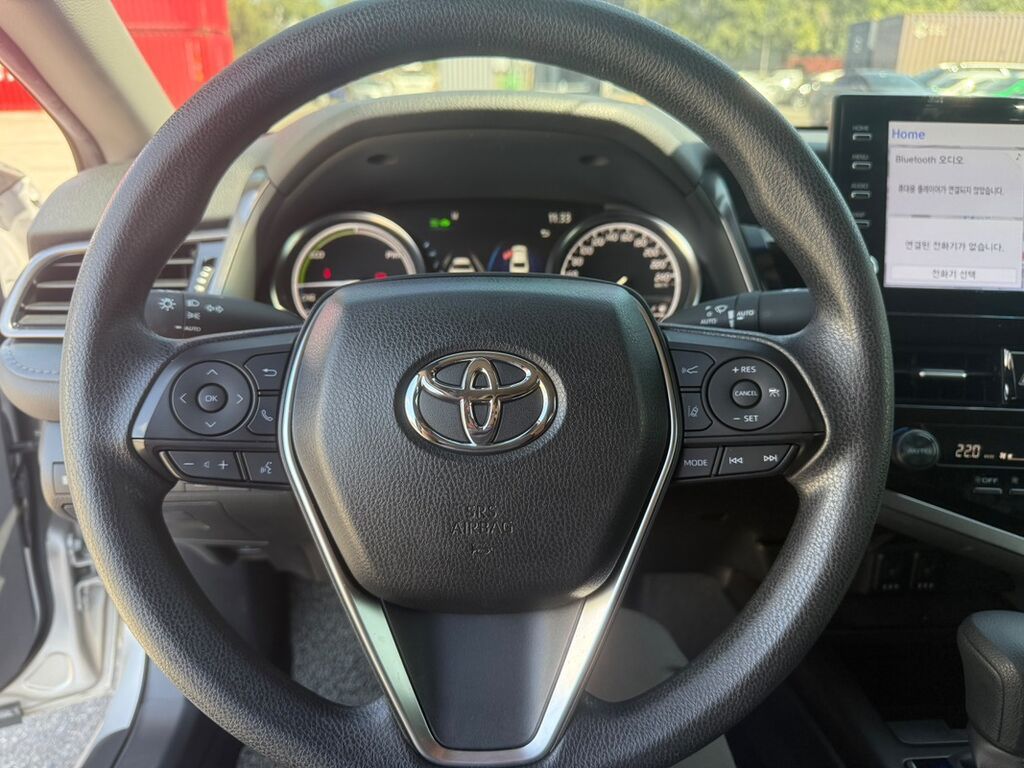 Toyota Camry: 2022 г., 2.5 л, Гибрид, Седан: фото 8