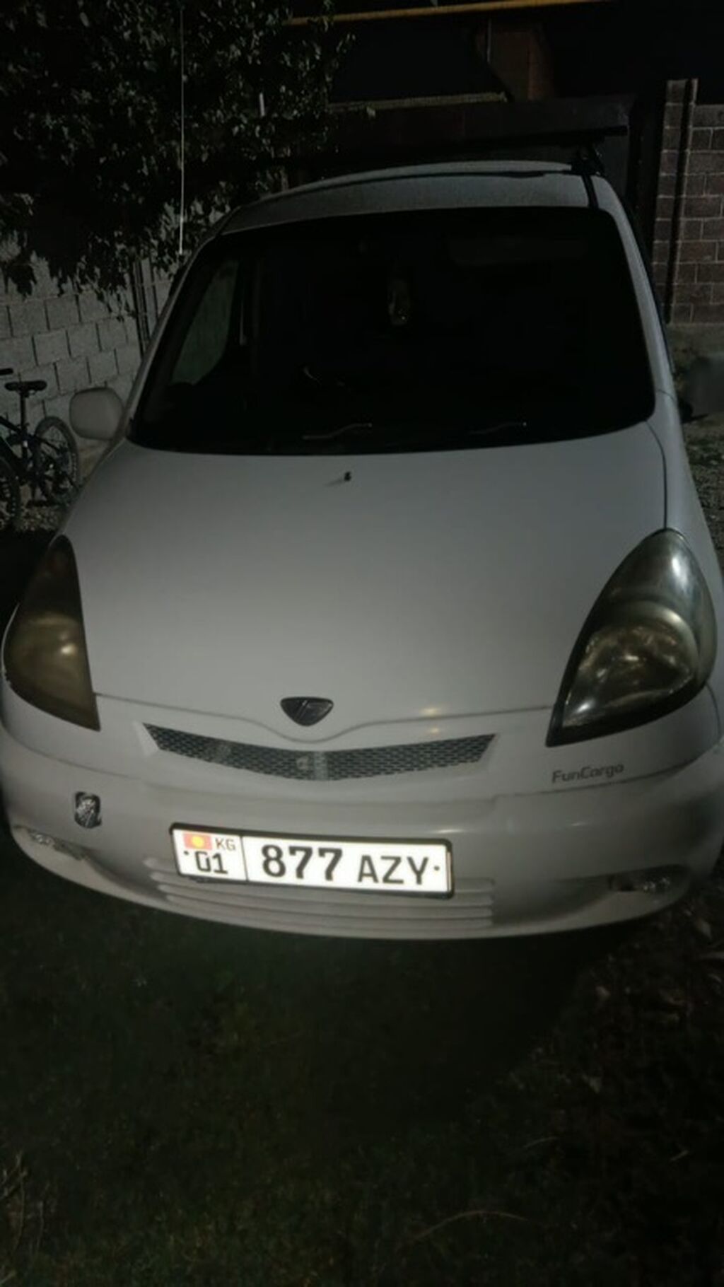 Toyota Funcargo: 2000 г., 1.3 л, Автомат, Бензин, Минивэн: фото 7