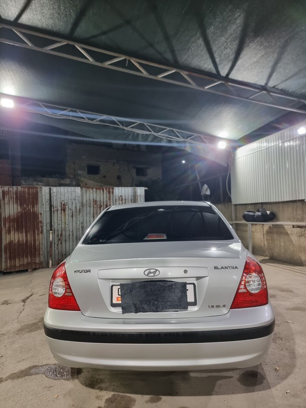 Hyundai Elantra: 2005 г., 1.6 л, Механика, Бензин, Седан: фото 3