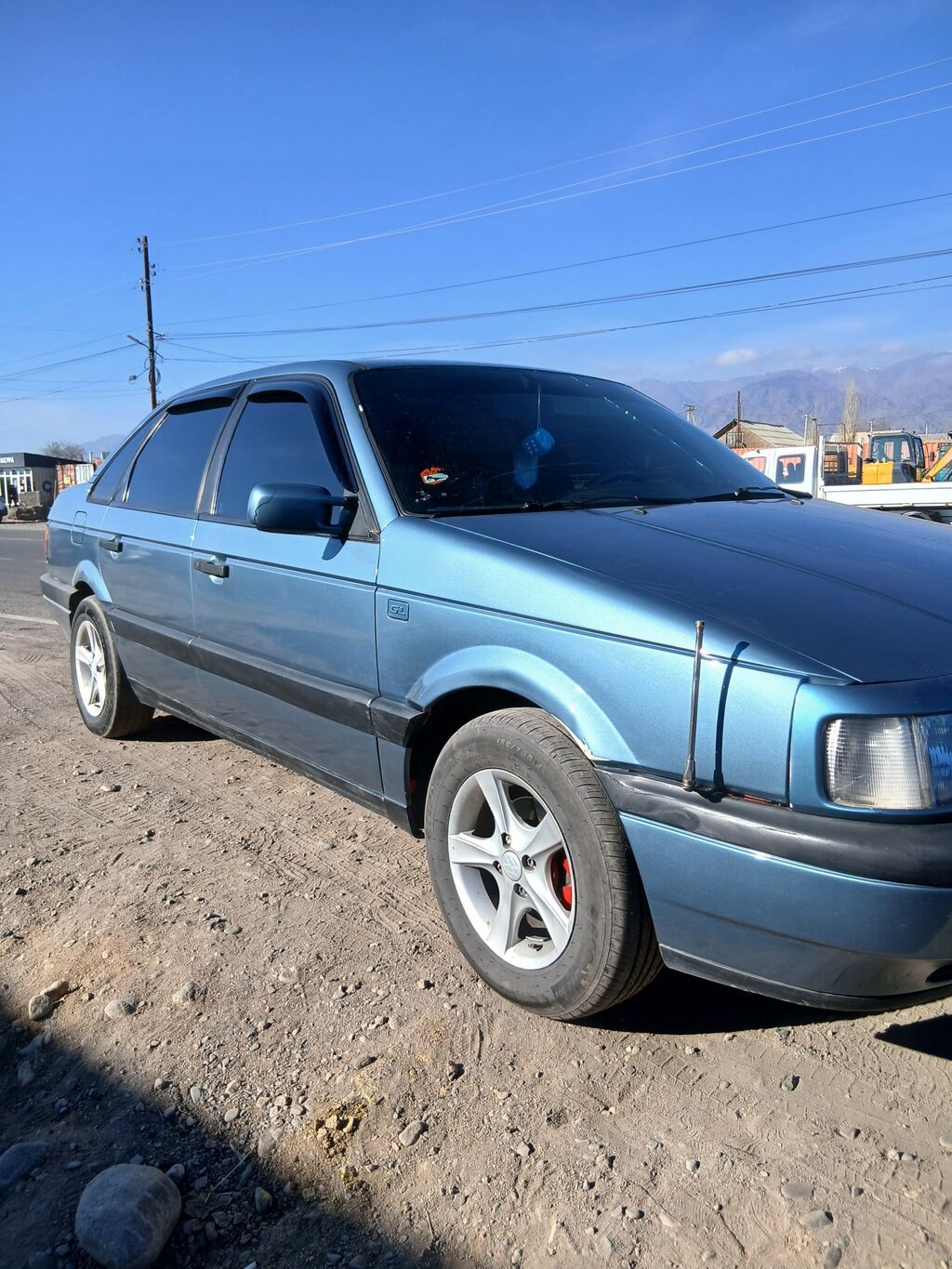 Volkswagen Passat: 1989 г., Механика, Бензин, Седан: фото 2