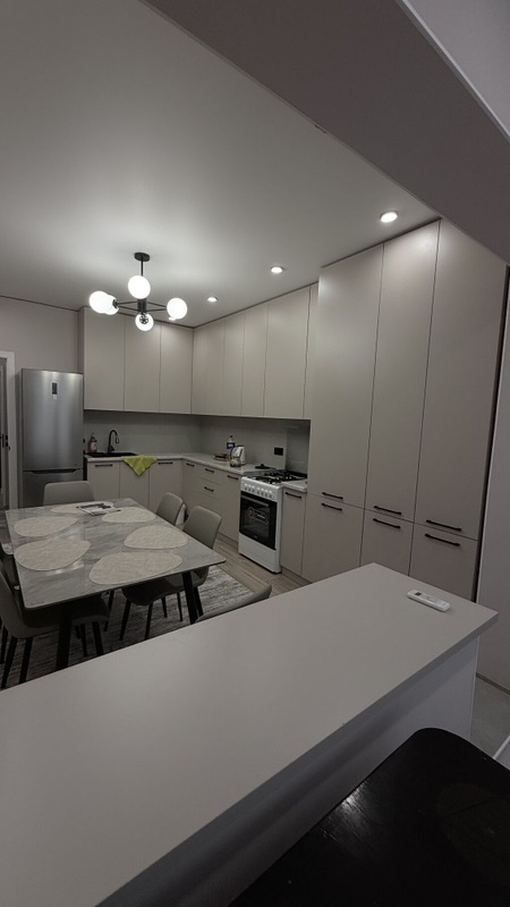 2 комнаты, 53 м², Индивидуалка, 1 этаж, Свежий ремонт: фото 2