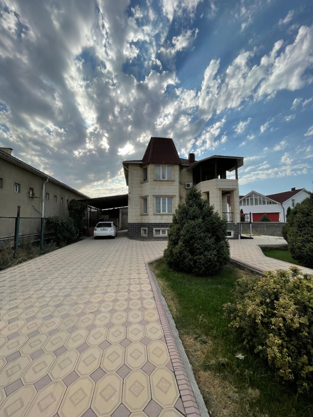 ПРОДАЁТСЯ ПРЕМИАЛЬНЫЙ УЧАСТОК С ДОМОМ — ЫНТМАК Первая линия по ул: фото 2