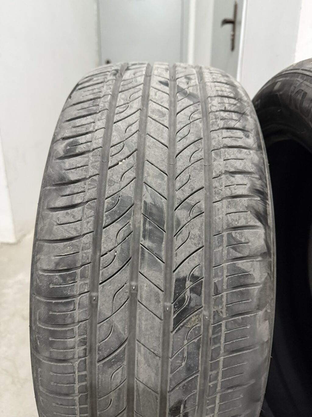 Состояние почти новые, проездили всего две недели Kumho Цена за пару: фото 4