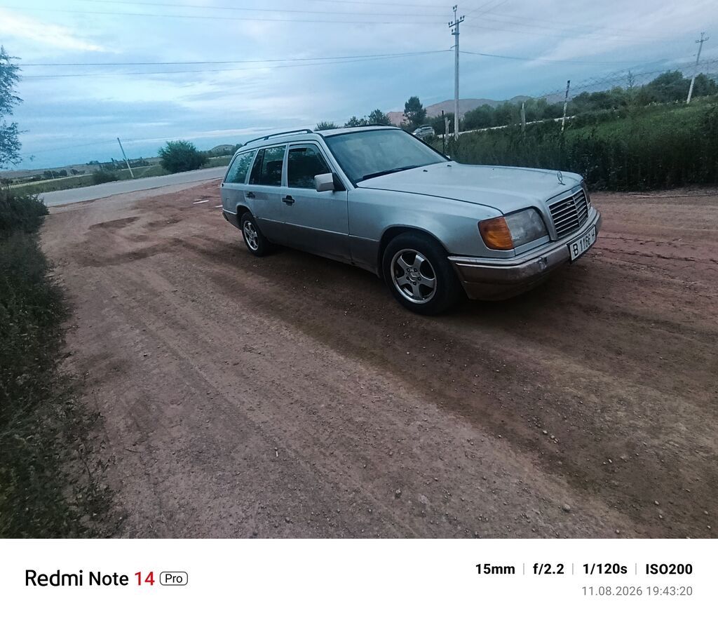 Mercedes-Benz W124: 1994 г., 2 л, Механика, Бензин, Универсал: фото 4