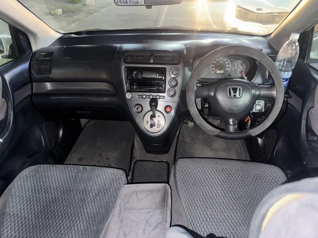 Honda Civic: 2000 г., Автомат, Бензин, Хэтчбэк: фото 6