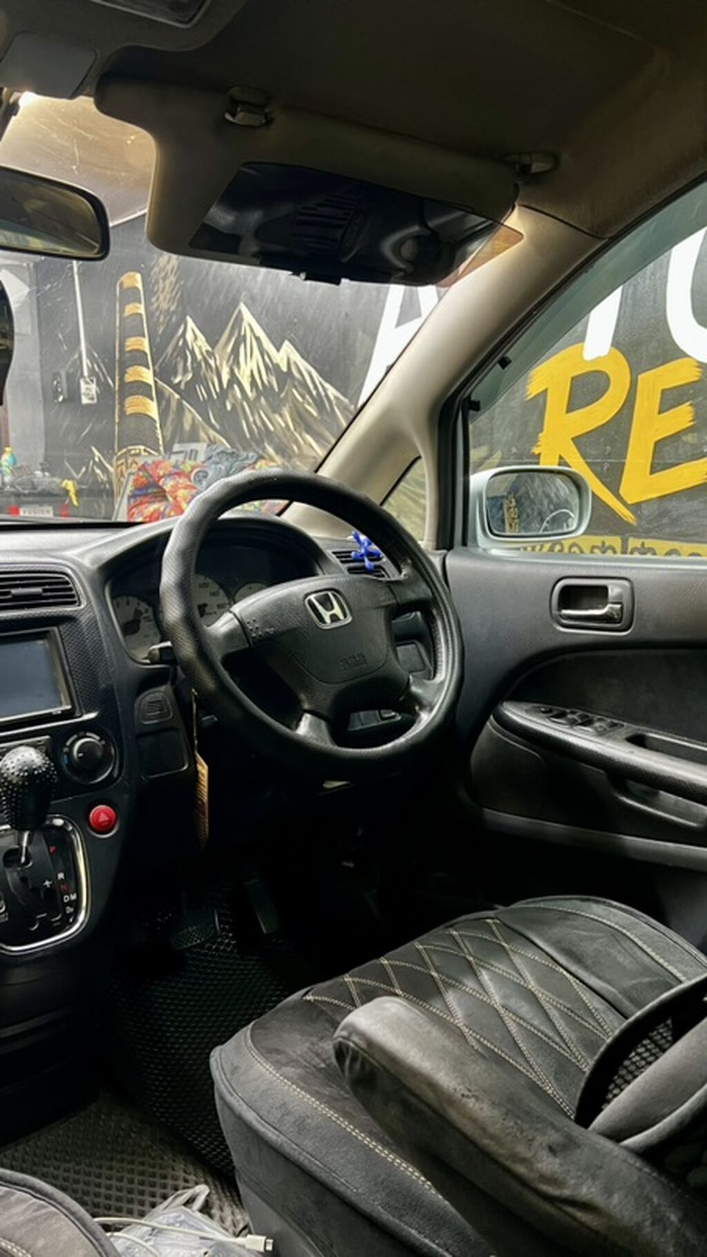 Honda Stream: 2001 г., Автомат, Бензин, Минивэн: фото 3