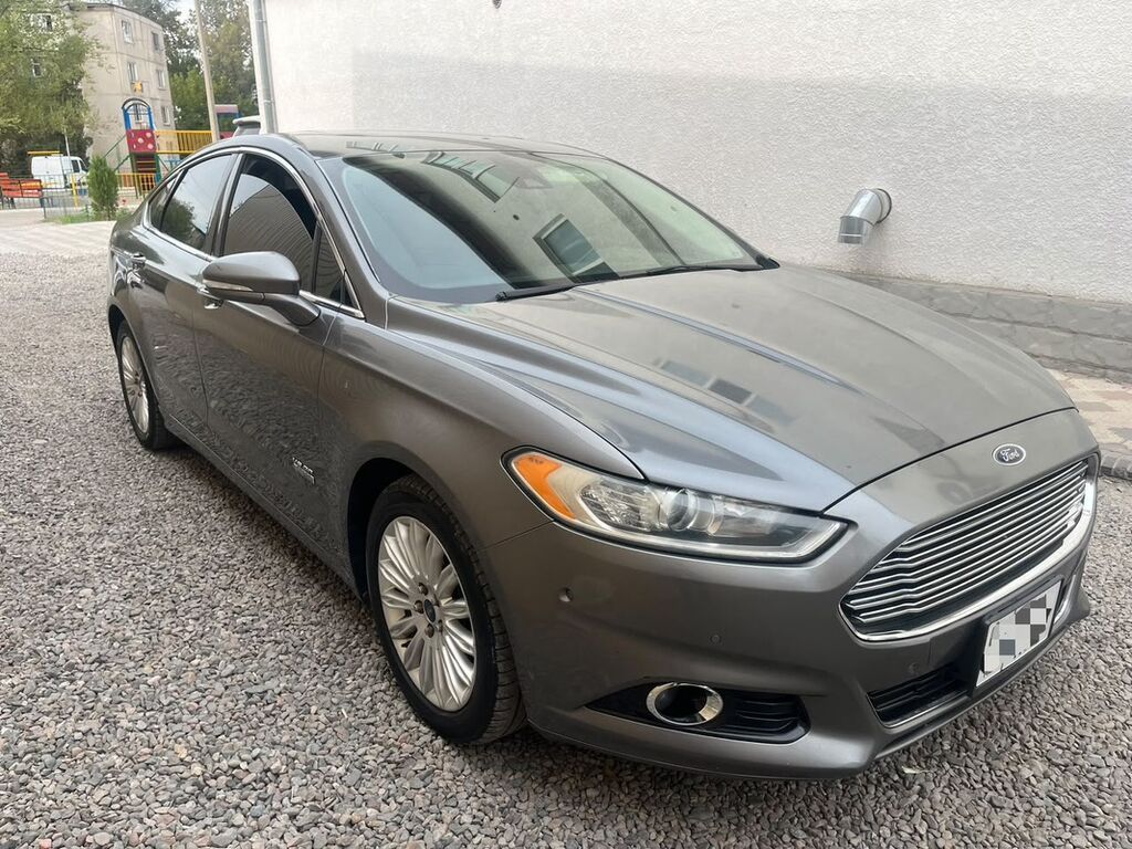Ford Fusion: 2013 г., 2 л, Автомат, Гибрид, Седан: фото 1
