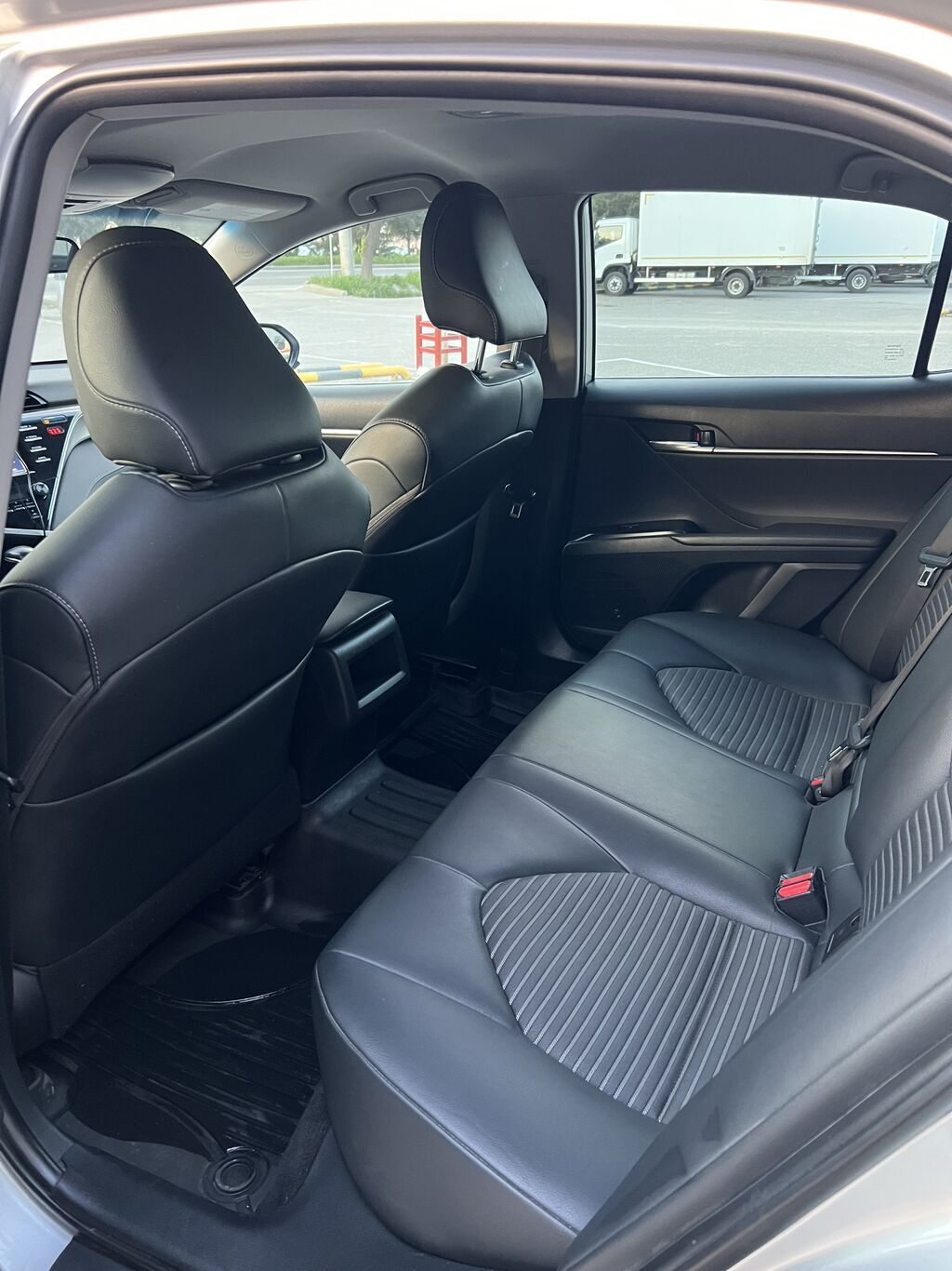 Toyota Camry: 2019 г., 2.5 л, Автомат, Бензин, Седан: фото 6