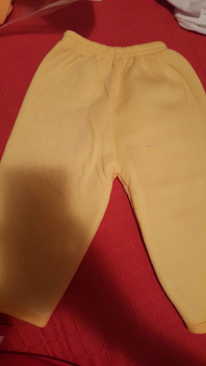Dečije Farmerke i Pantalone: Pantalone fatirane
nove
6-12meseci na lalafo.rs Pantalone fatirane
nove
6-12meseci - Pozarevac