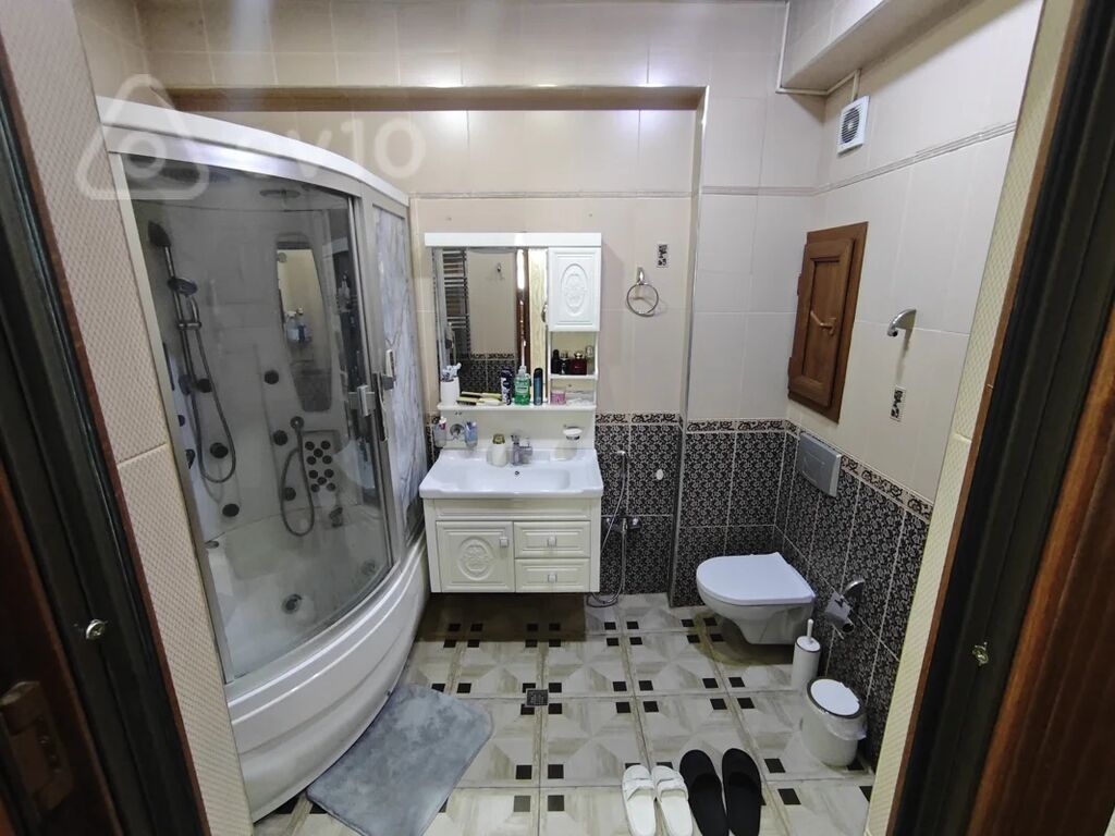 Yasamal, 3 otaqlı, Yeni tikili, m. İnşaatçılar, 122 kv. m