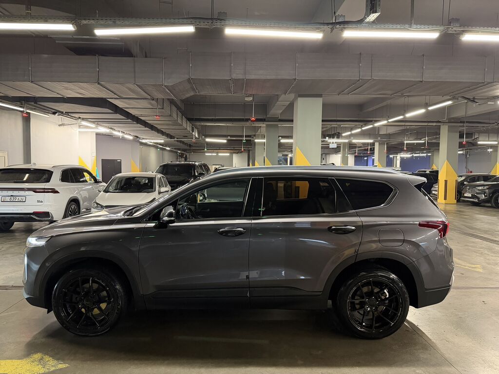 Hyundai Santa Fe: 2019 г., 2 л, Автомат, Дизель, Кроссовер: фото 4