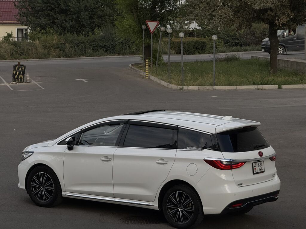 BYD Song Max: 2020 г., 1.5 л, Автомат, Гибрид, Минивэн: фото 6
