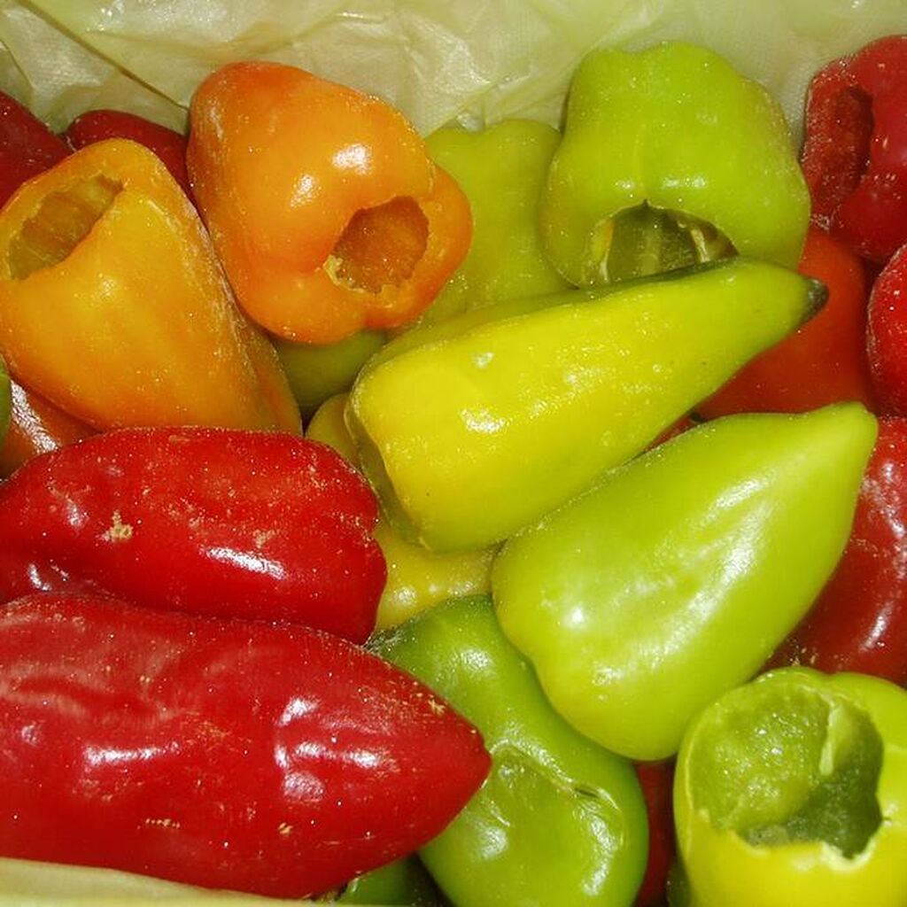 Перец болгарский спб. Красный перец. Перец сладкий гогошары. Перец болгарский красный. Перец болгарский спб.