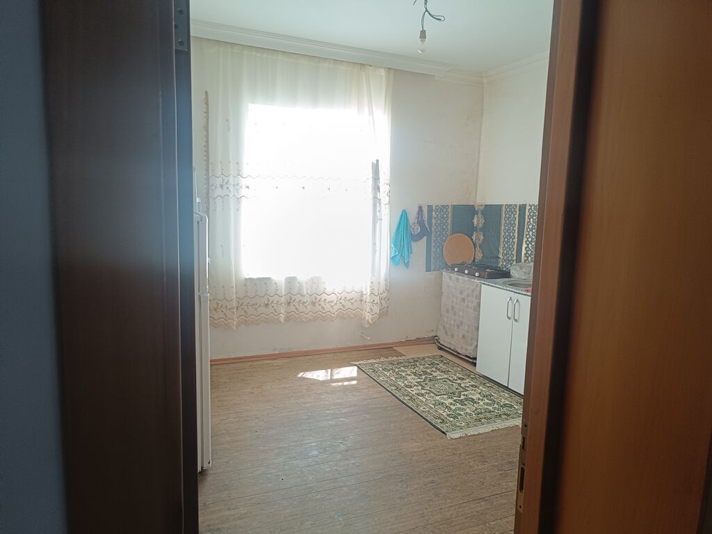 5 otaqlı, 240 kv. m, Kredit yoxdur, Orta təmir