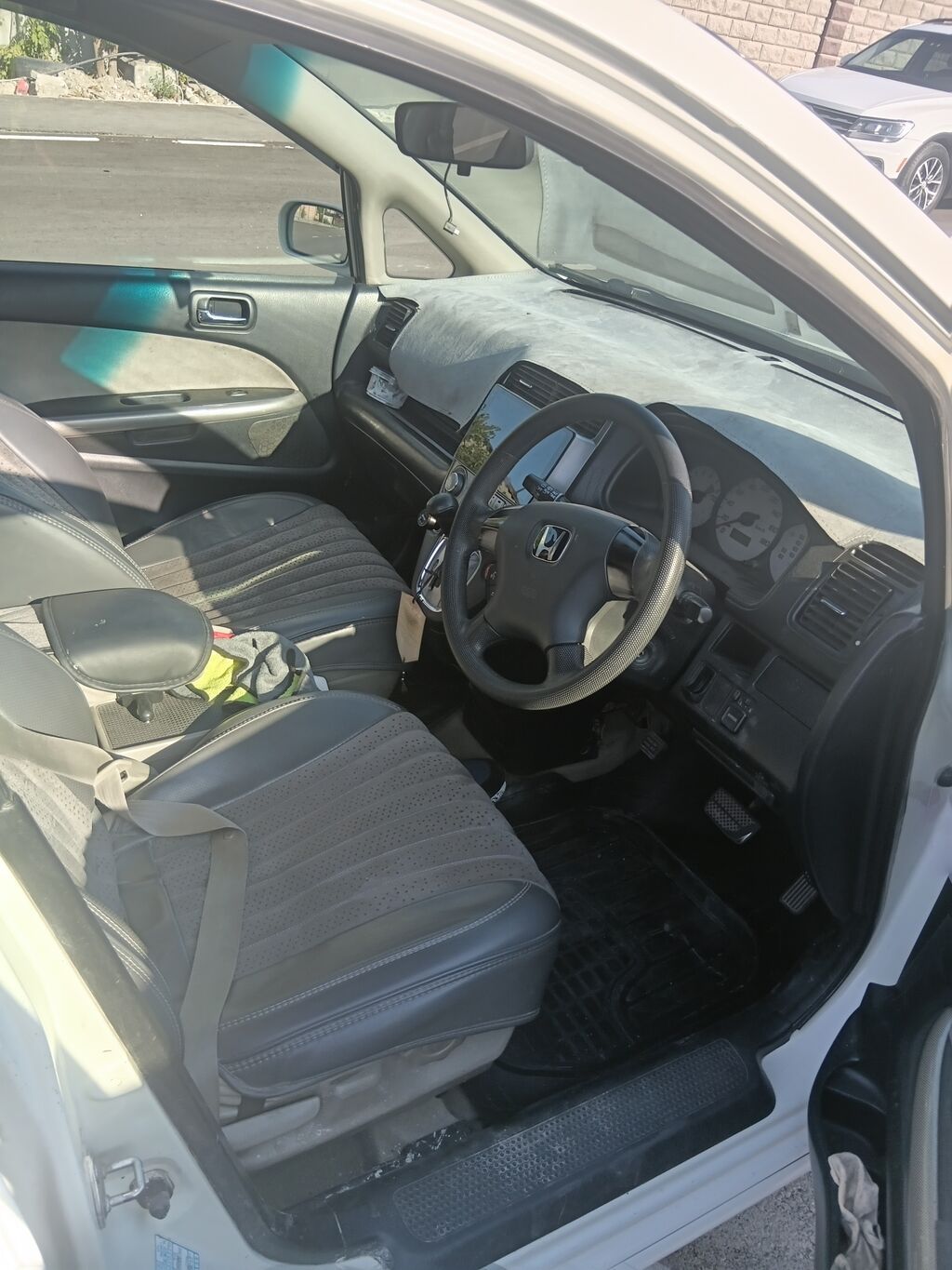 Honda Stream: 2005 г., 1.7 л, Автомат, Бензин, Минивэн: фото 6