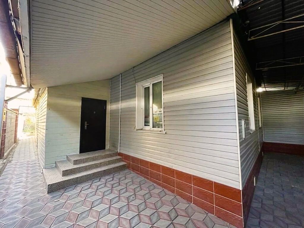 4 комнаты, 65 м², 6 соток, Бишкек, Селекционное с. Риэлтор: фото 3