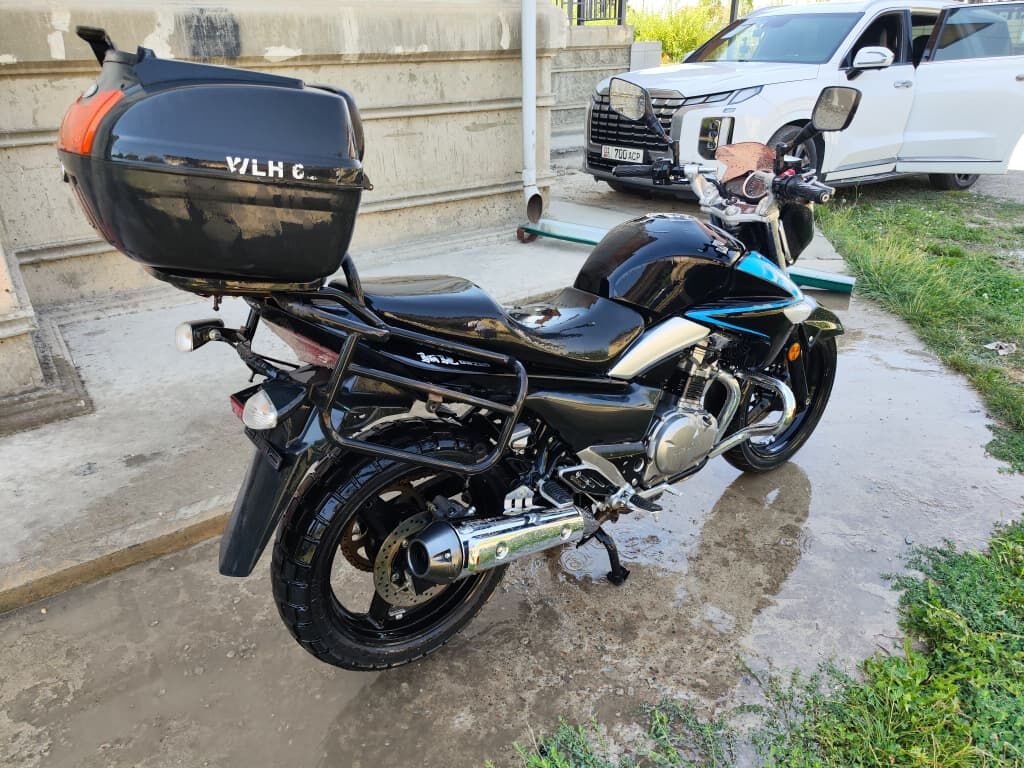 Продаю дорожный мотоцикл Suzuki GW250. Мотоцикл в хорошем техническом: фото 6