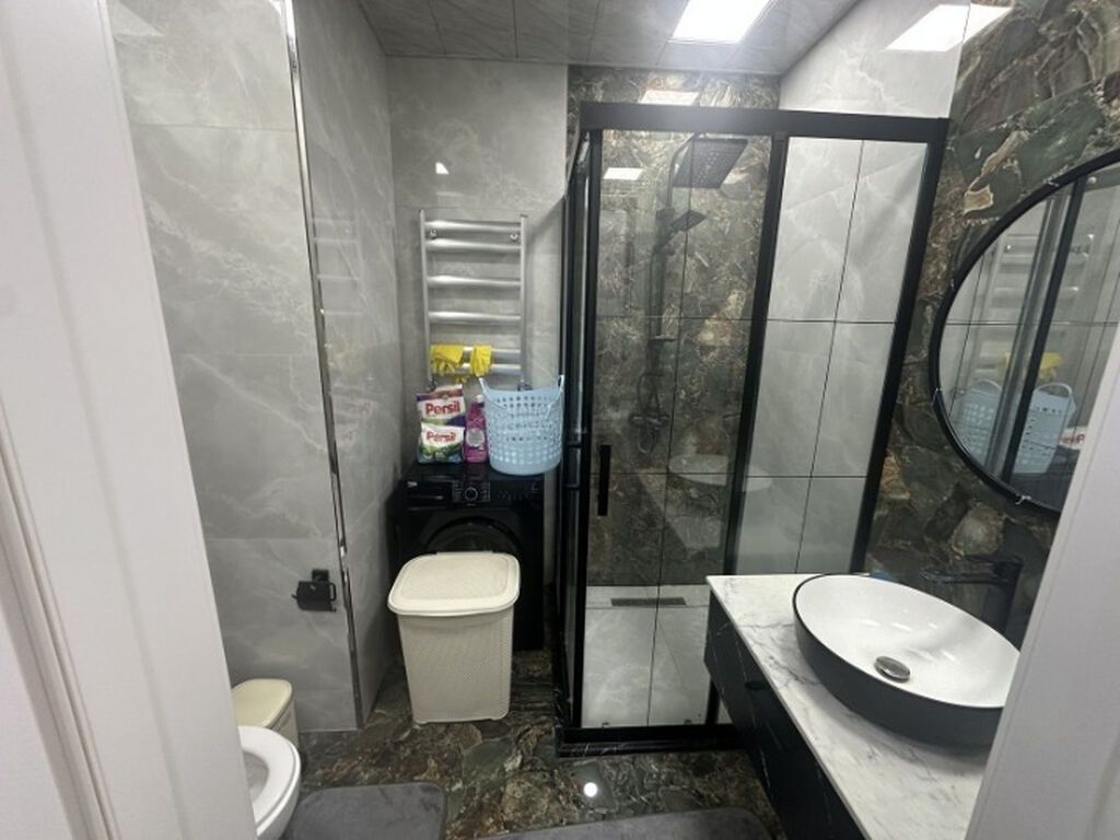 Ağ Şəhərdə 2 otaqlı premium mənzil kirayə verilir • Ümumi sahə: 100
