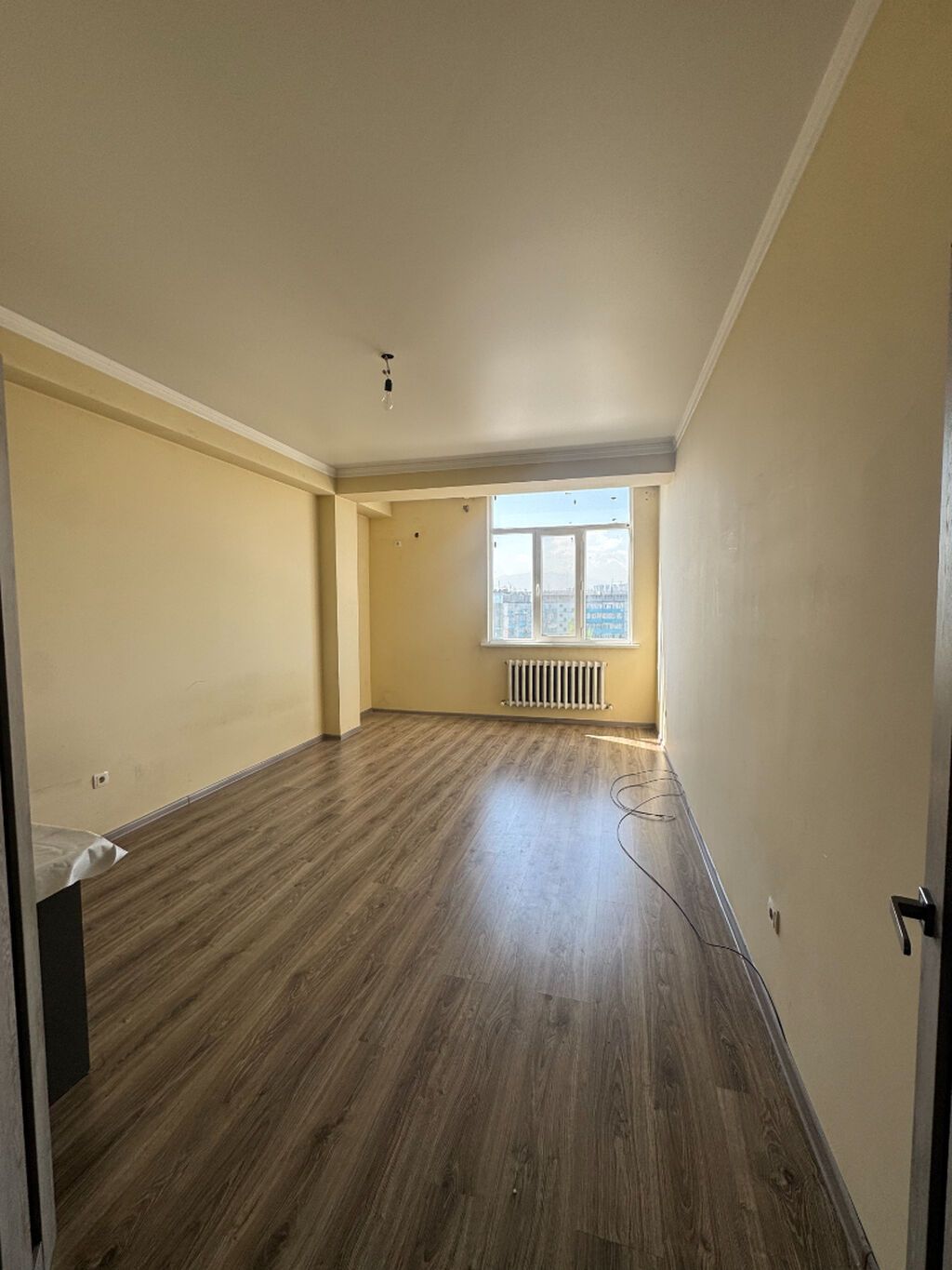 2 комнаты, 77 м², Элитка, 9 этаж, Требуется ремонт: фото 2