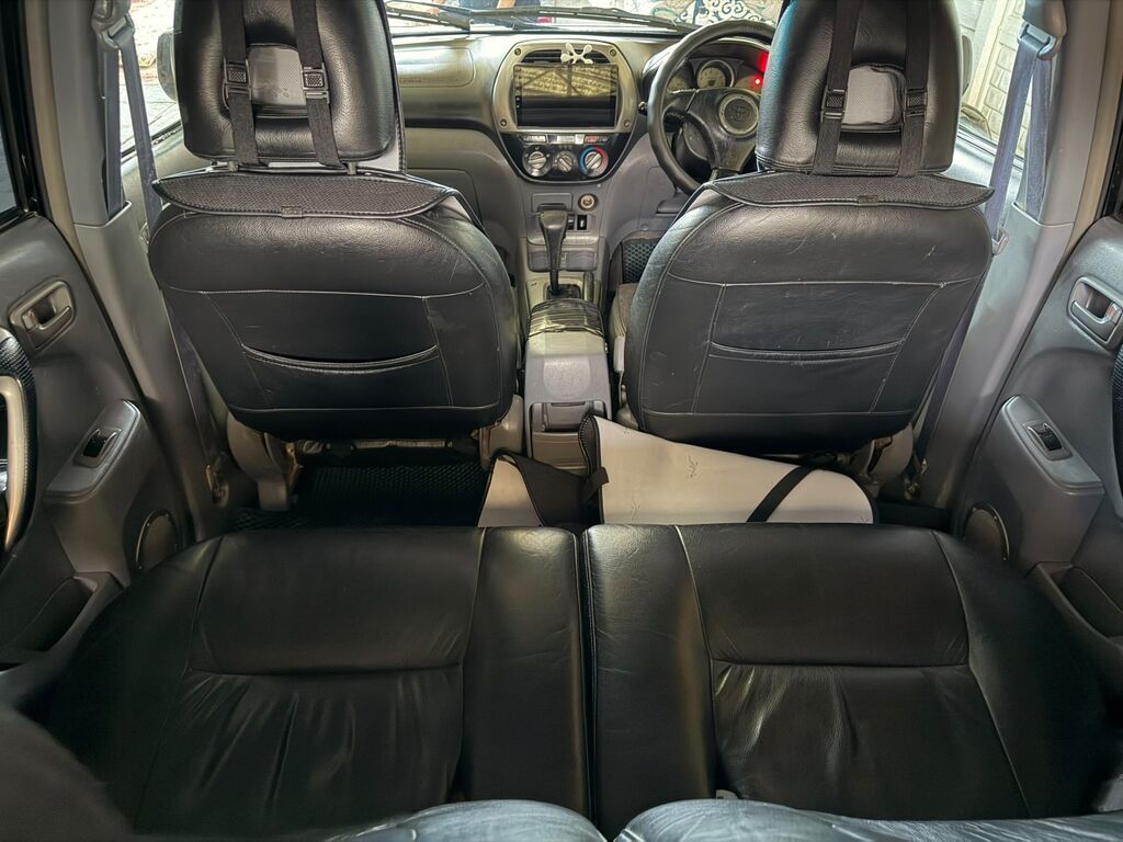 Toyota RAV4: 2001 г., 2 л, Автомат, Бензин, Кроссовер: фото 4
