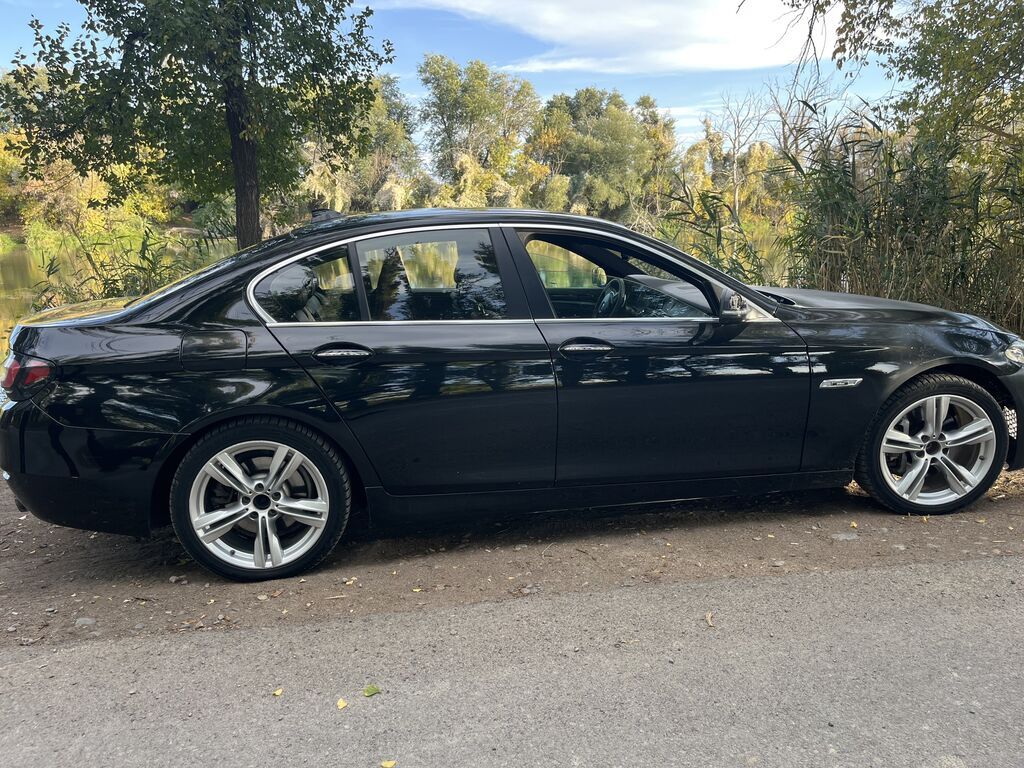 BMW 5 series: 2016 г., 3 л, Автомат, Бензин, Кроссовер: фото 6