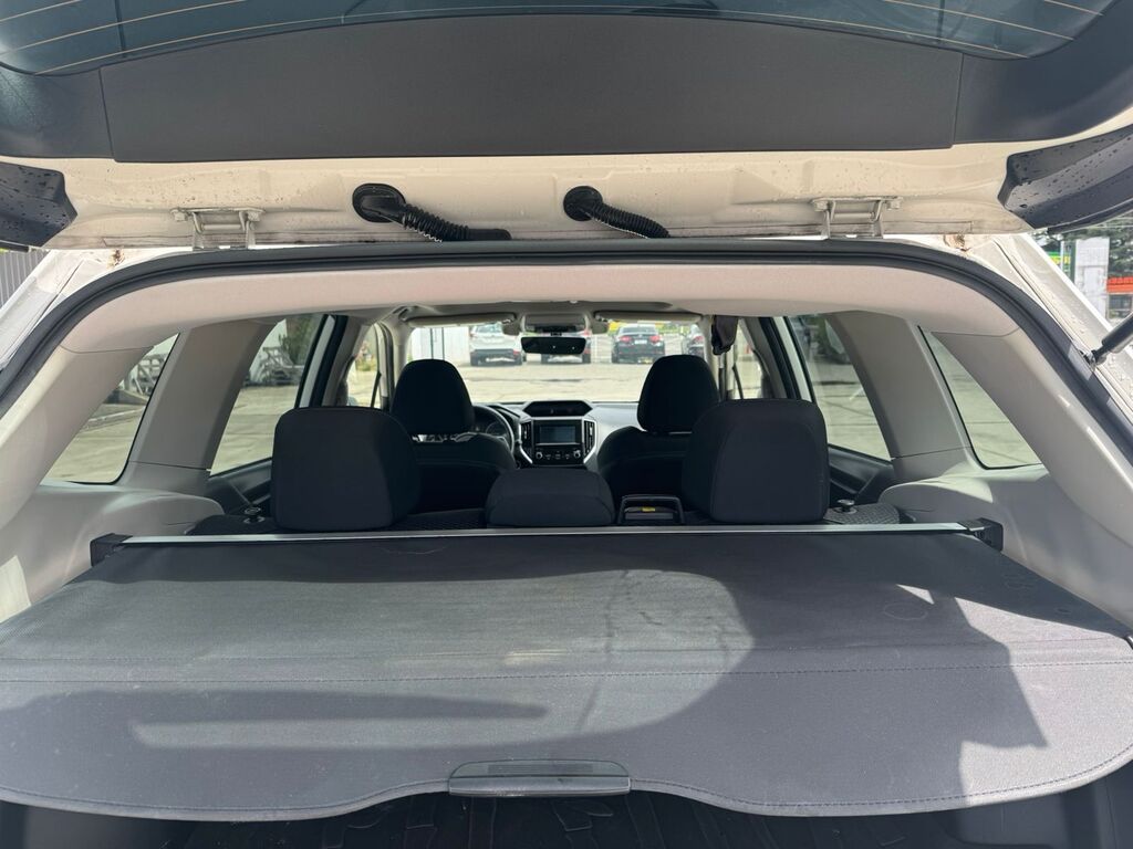 Toyota RAV4: 2019 г., 2.5 л, Автомат, Бензин, Кроссовер: фото 8