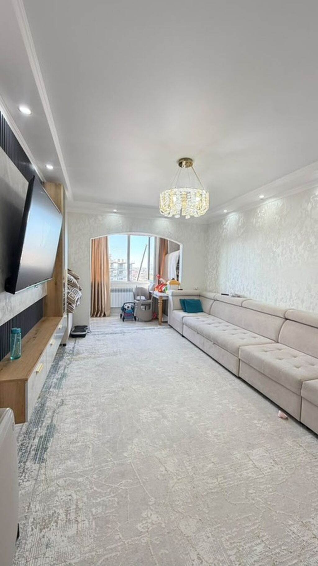 2 комнаты, 60 м², Пишпек 108 серия, 9 этаж, Дизайнерский ремонт: фото 1