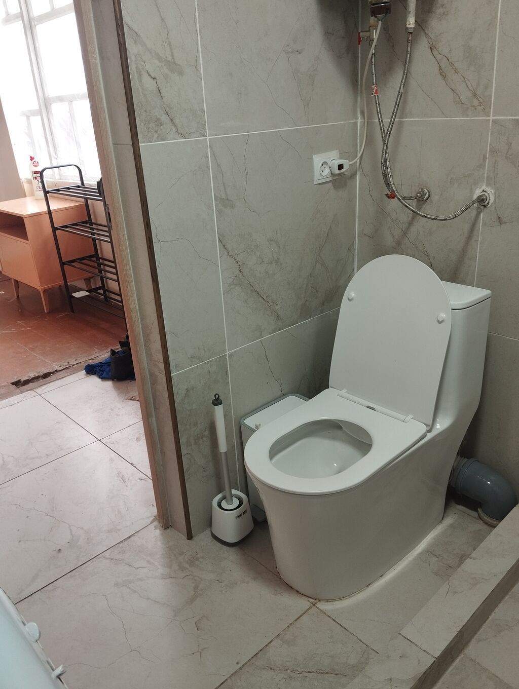 В г. КАРАКОЛ сдается на долгий срок 4х комнатный дом. Сан узел в доме: фото 4