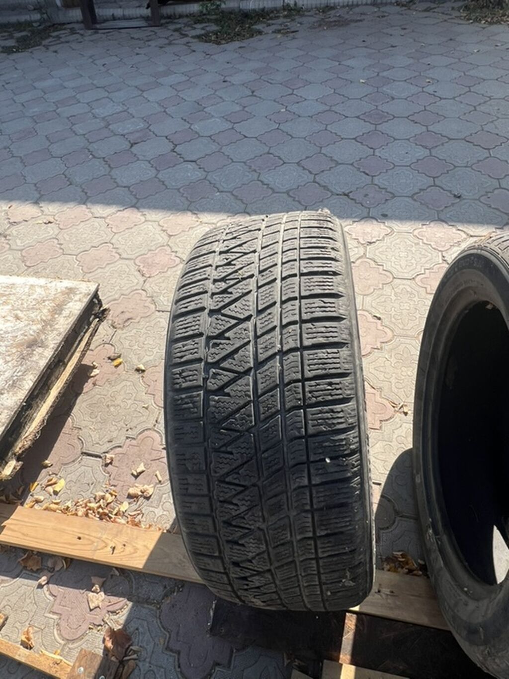 Комплект из 4 автомобильных шин R19, зимний: фото 2