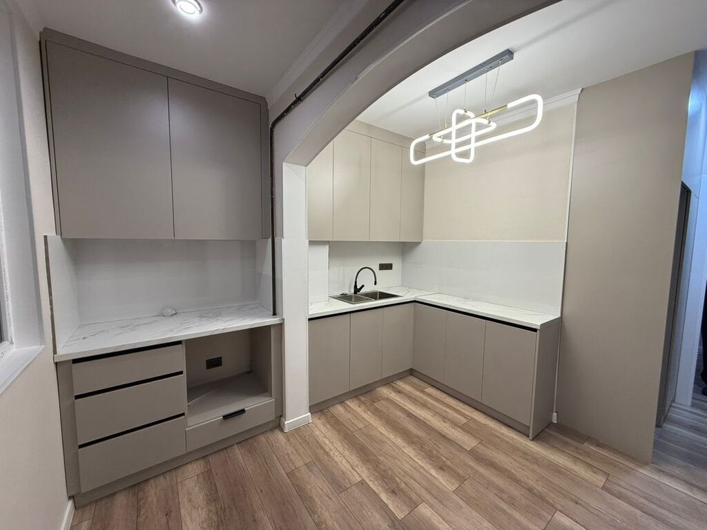 3 комнаты, 83 м², Технопарк 106 серия улучшенная, 9 этаж, Дизайнерский ремонт: фото 6