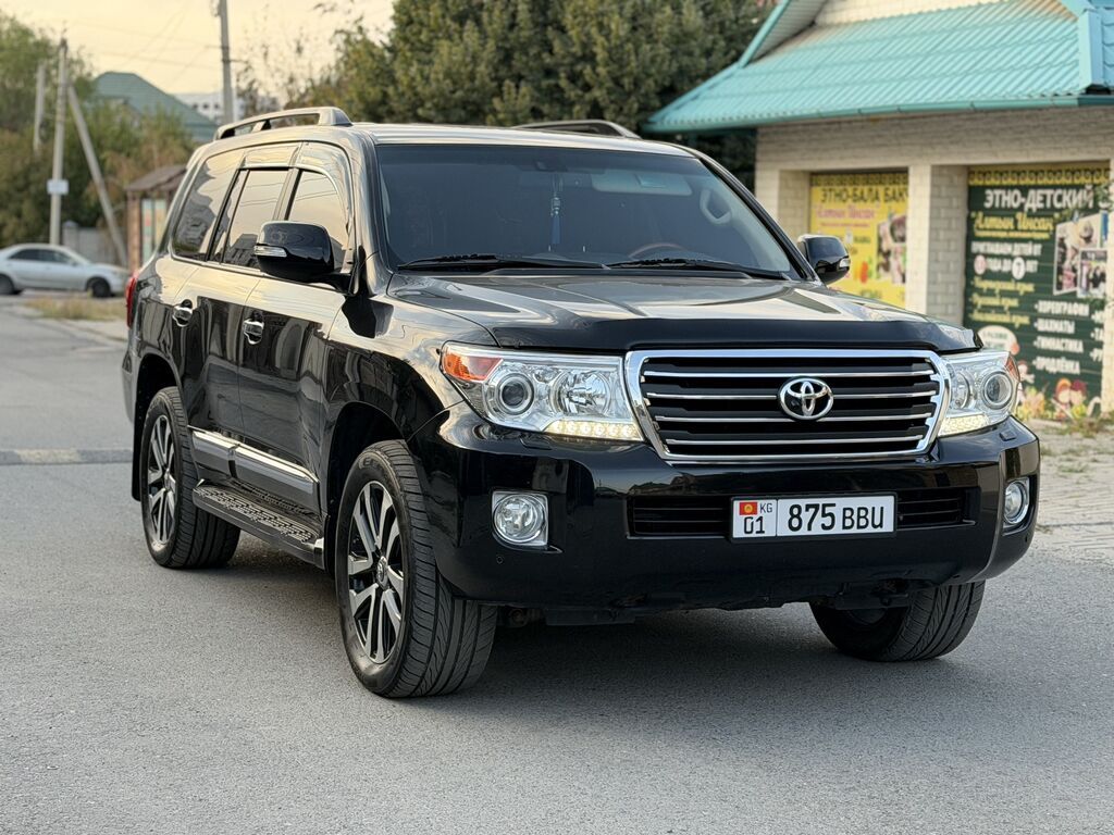 Toyota Land Cruiser: 2014 г., 4.5 л, Автомат, Дизель, Внедорожник: фото 1