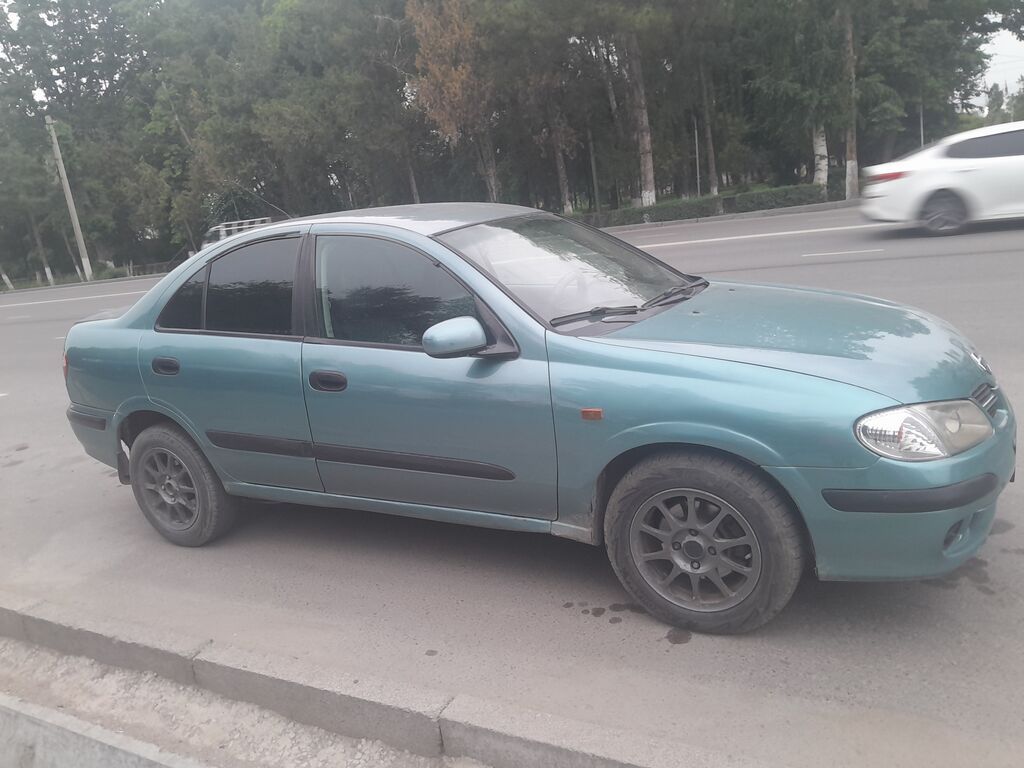 Nissan Almera